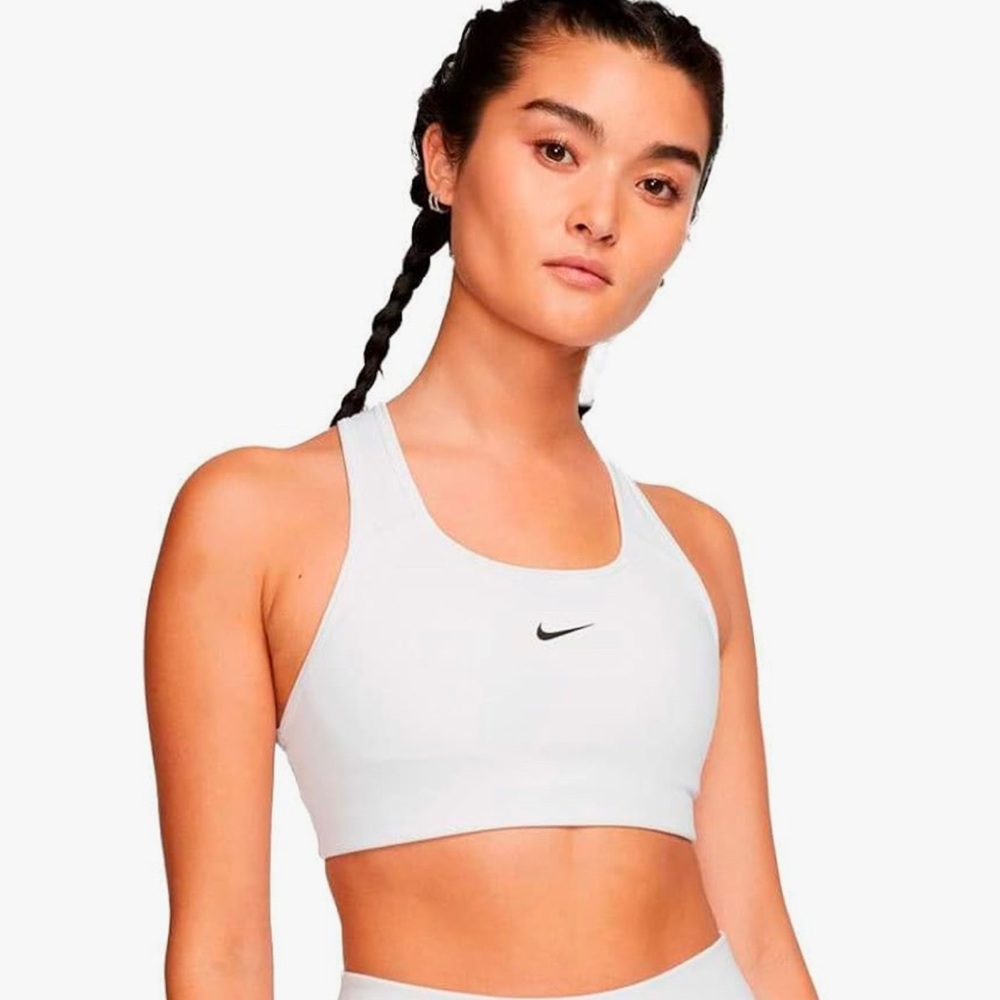 Nike Swoosh Bra